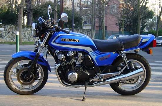 日本未入荷 Mysterious The 1984 CB750/900/1100F Honda - CB900F's ビジネス、マネー